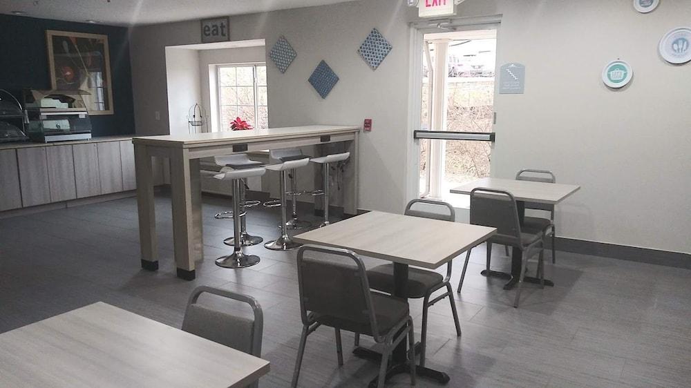 Microtel Inn & Suites By Wyndham Florence/Cincinnati Airpo Εξωτερικό φωτογραφία