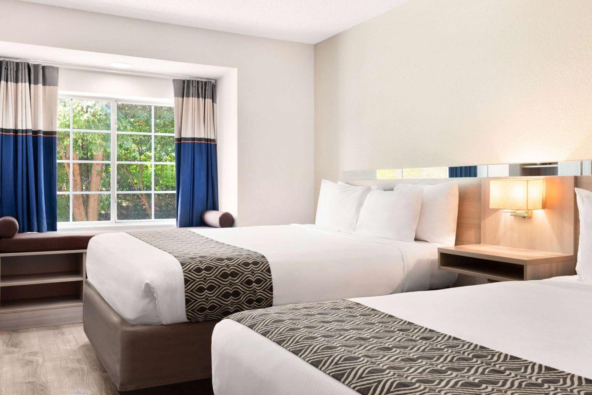 Microtel Inn & Suites By Wyndham Florence/Cincinnati Airpo Εξωτερικό φωτογραφία