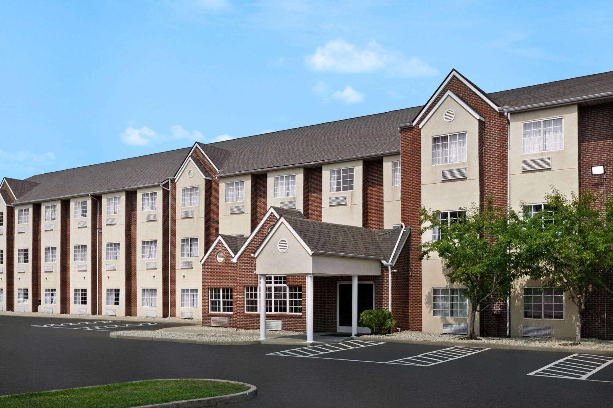 Microtel Inn & Suites By Wyndham Florence/Cincinnati Airpo Εξωτερικό φωτογραφία